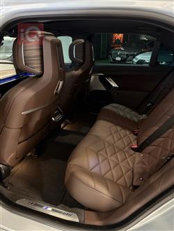 بي ام دبليو الفئة 7